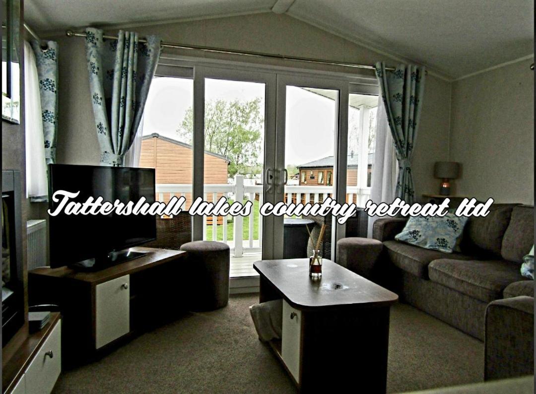 Tattersall Lakes Country Retreat Villa Dogdyke Buitenkant foto