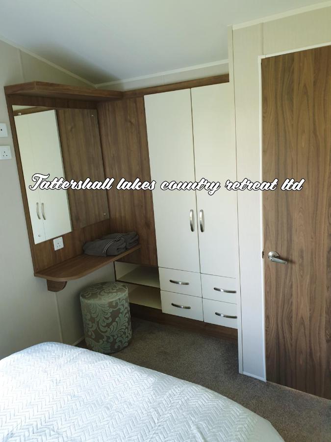 Tattersall Lakes Country Retreat Villa Dogdyke Buitenkant foto