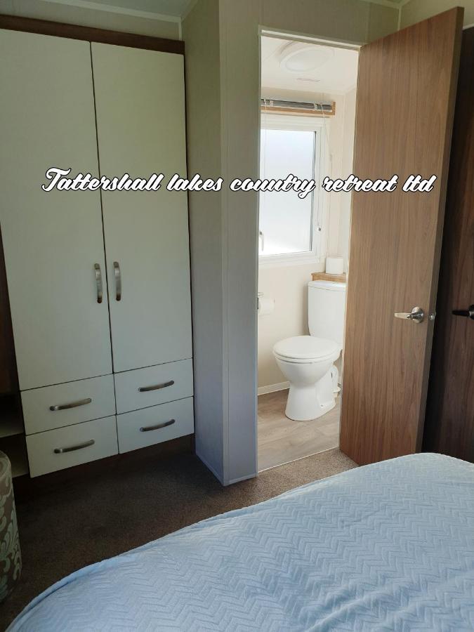 Tattersall Lakes Country Retreat Villa Dogdyke Buitenkant foto